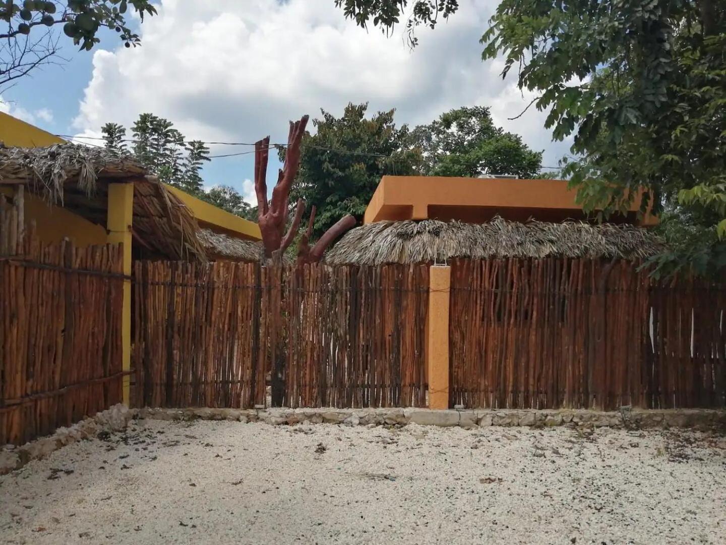 Suites De Piedra Y Colores En Chichen Itza Pisté Eksteriør bilde